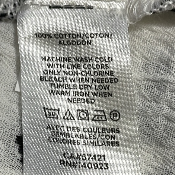 Loft Women’s Size Small Petite NWT Blouse Top White & Black 3D Embellishment - Picture 10 of 10